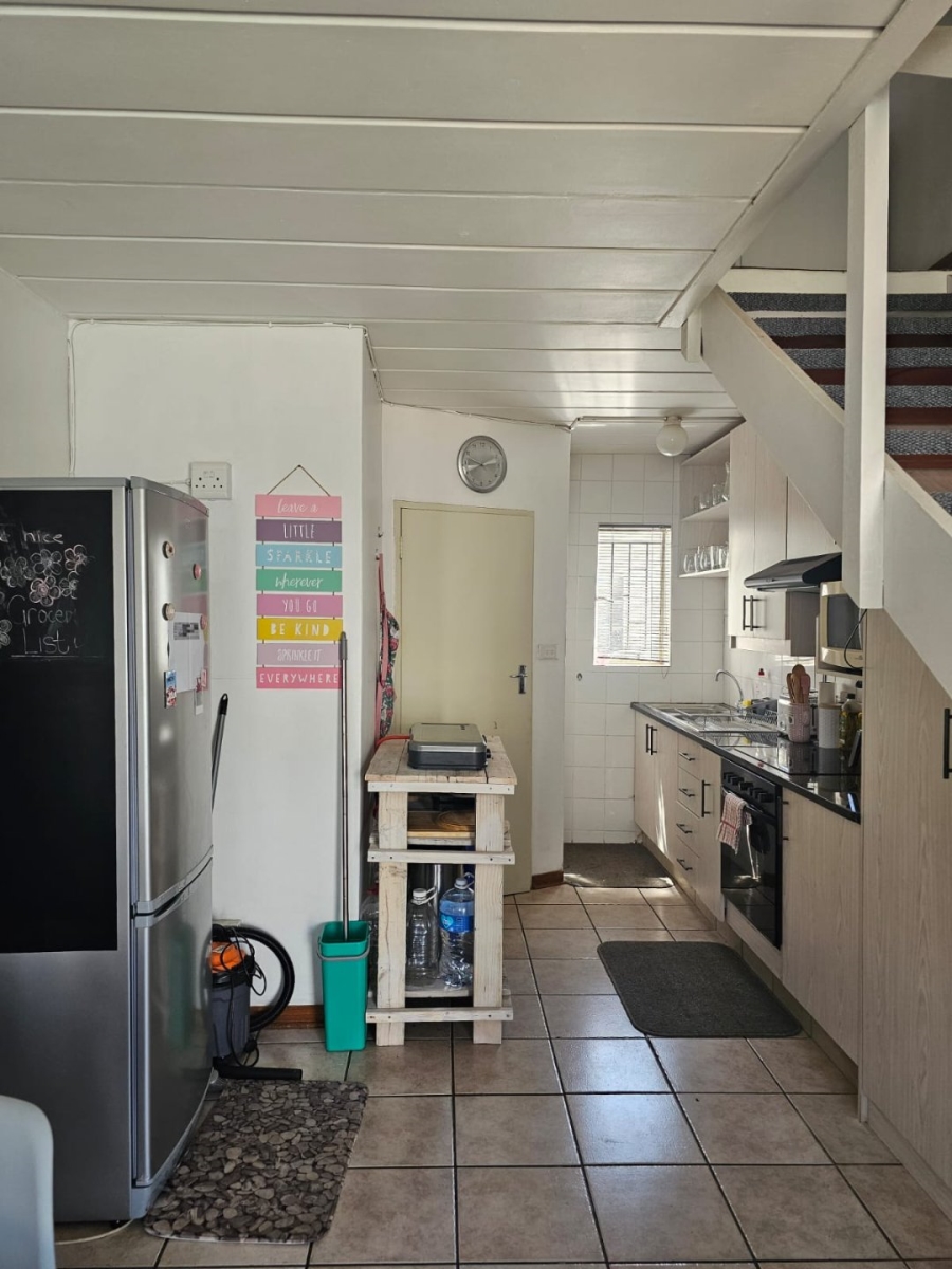 To Let 3 Bedroom Property for Rent in Kannoniers Park North West